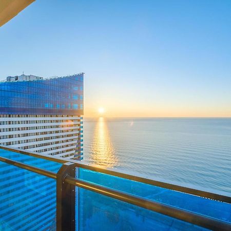 Panorama Sea View Central City Batumi & Aparthotel Екстер'єр фото