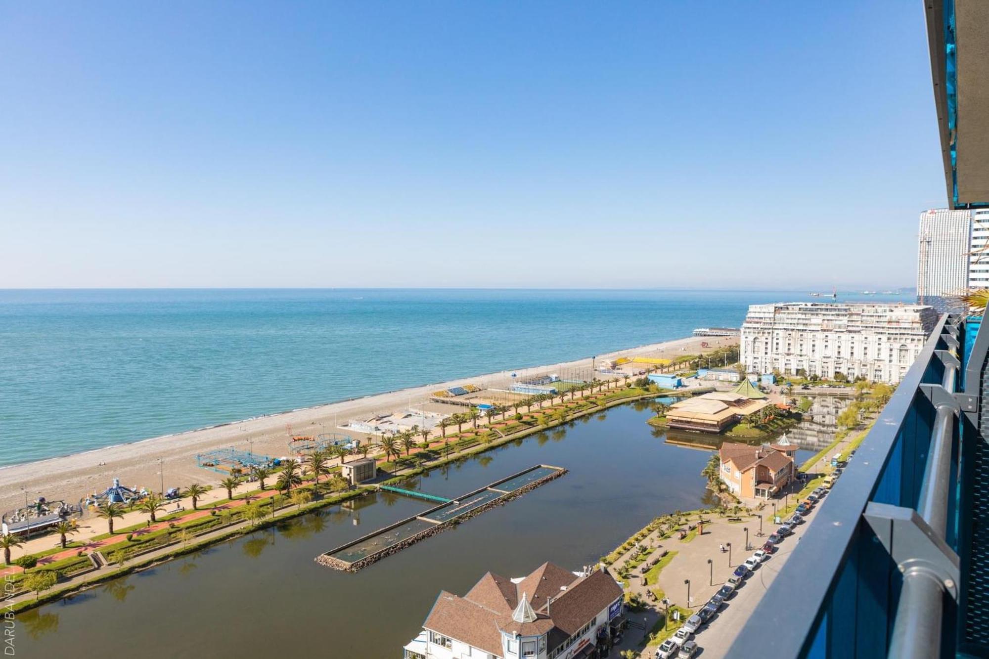 Panorama Sea View Central City Batumi & Aparthotel Екстер'єр фото